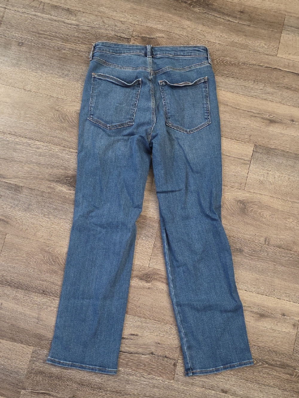 Universal Thread Straight Leg Jeans - Picture 9 of 10